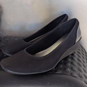 Anne Klein Black Slip-On Flats